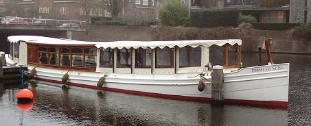 rondvaartboot tent